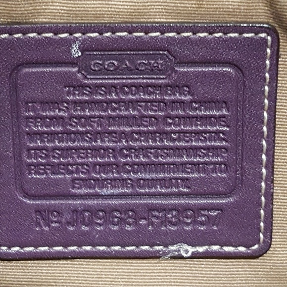Coach *eggplant purple* handbag 💜 gently loved - Picture 2 of 5